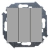 Выключатель трехклавишный 10А 250В винтовой зажим Simon 15, алюминий